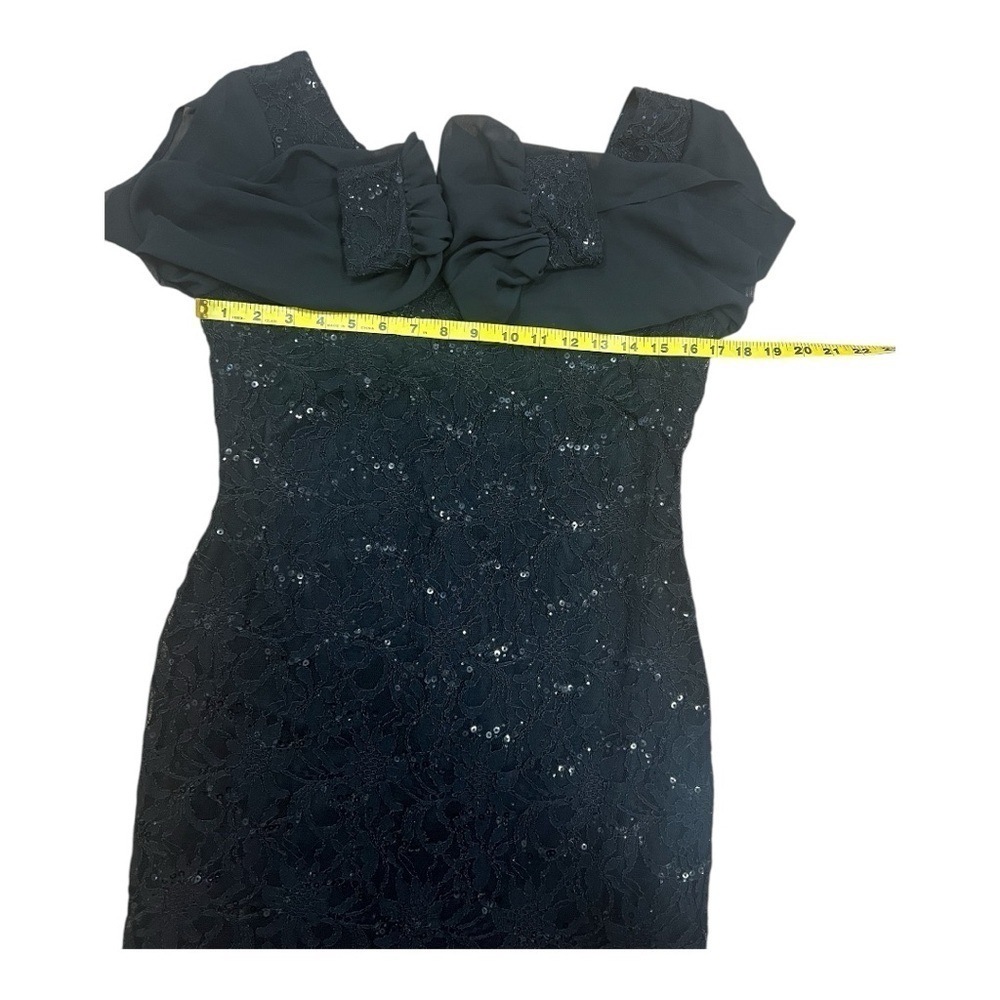Scarlett Women’s Black Mini Lace & Sequins Cocktail Dress Size 8 NWOT - Picture 4 of 10